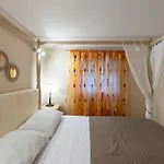 Vasilis Family House